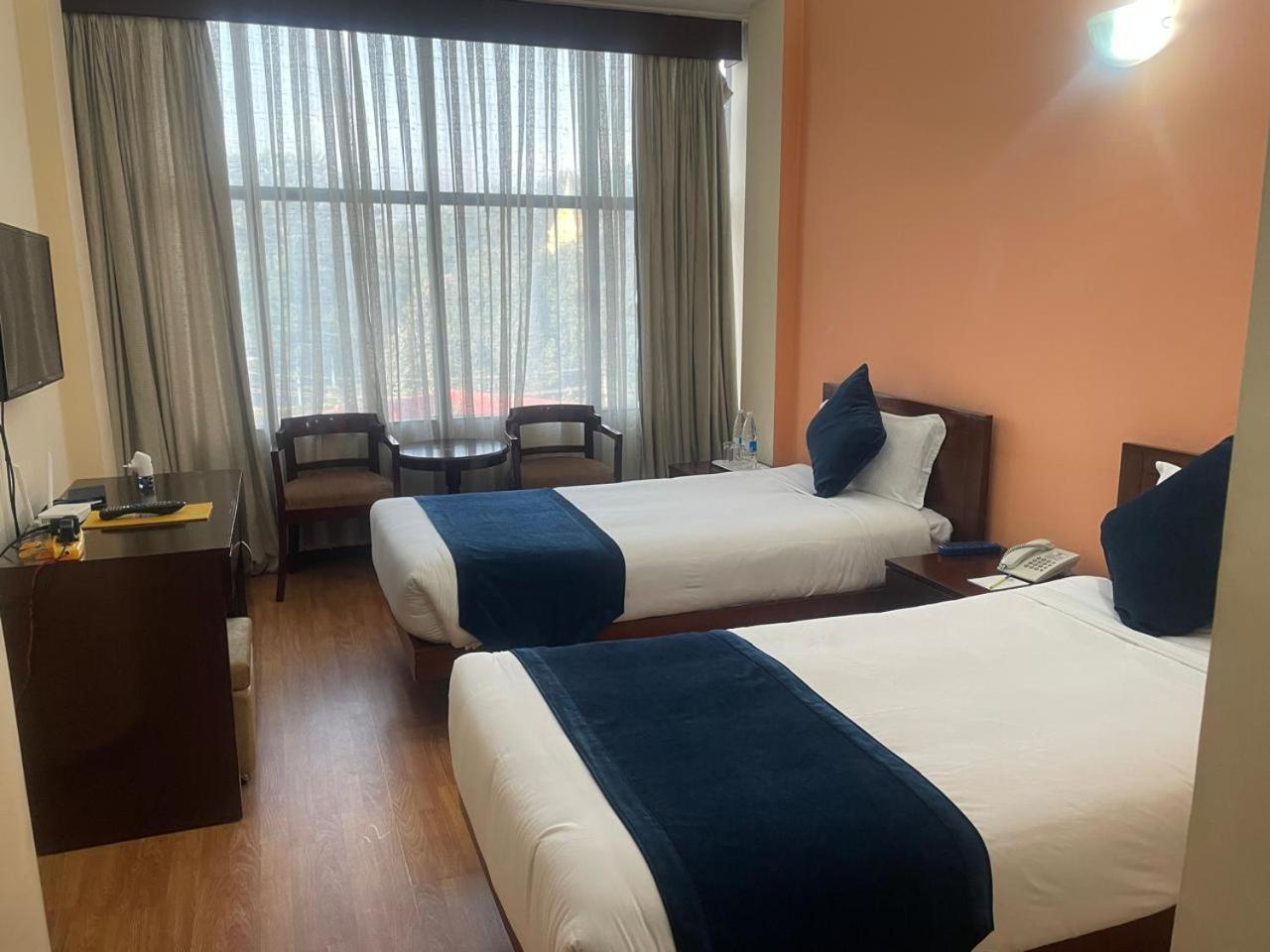 קטמנדו Airport Hotel מראה חיצוני תמונה