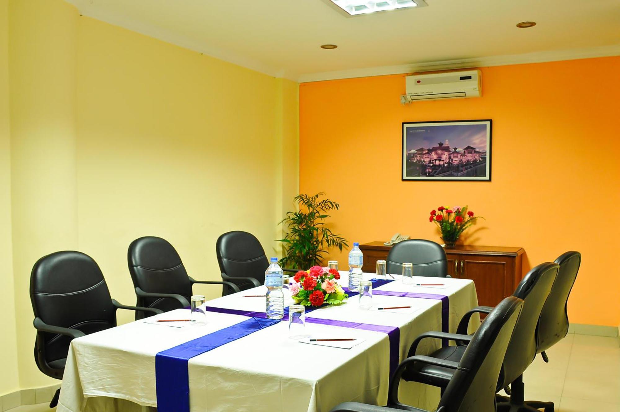 קטמנדו Airport Hotel מראה חיצוני תמונה